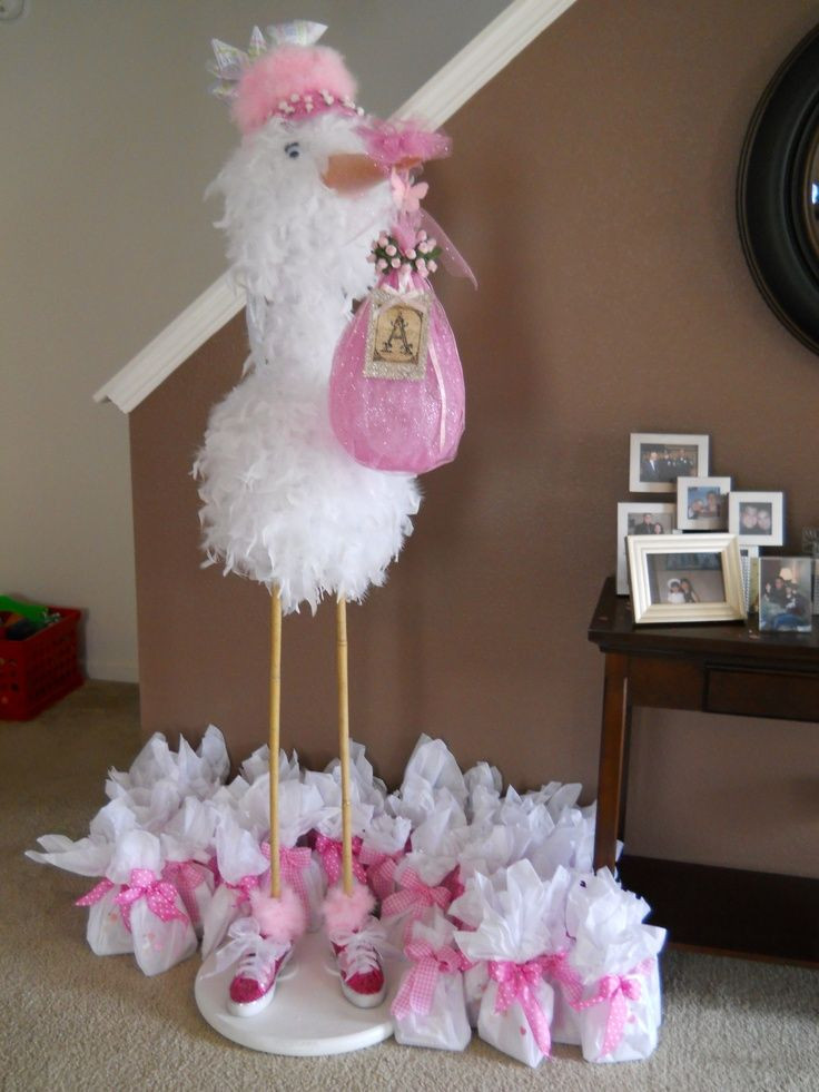 Diy Girl Baby Shower Decorations
 diy stork DIY stork for baby shower