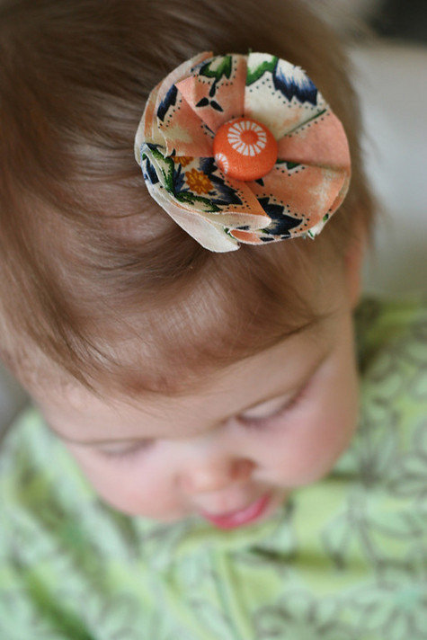 DIY Hair Clips For Toddlers
 DIY Fabric Flower Hair Clip
