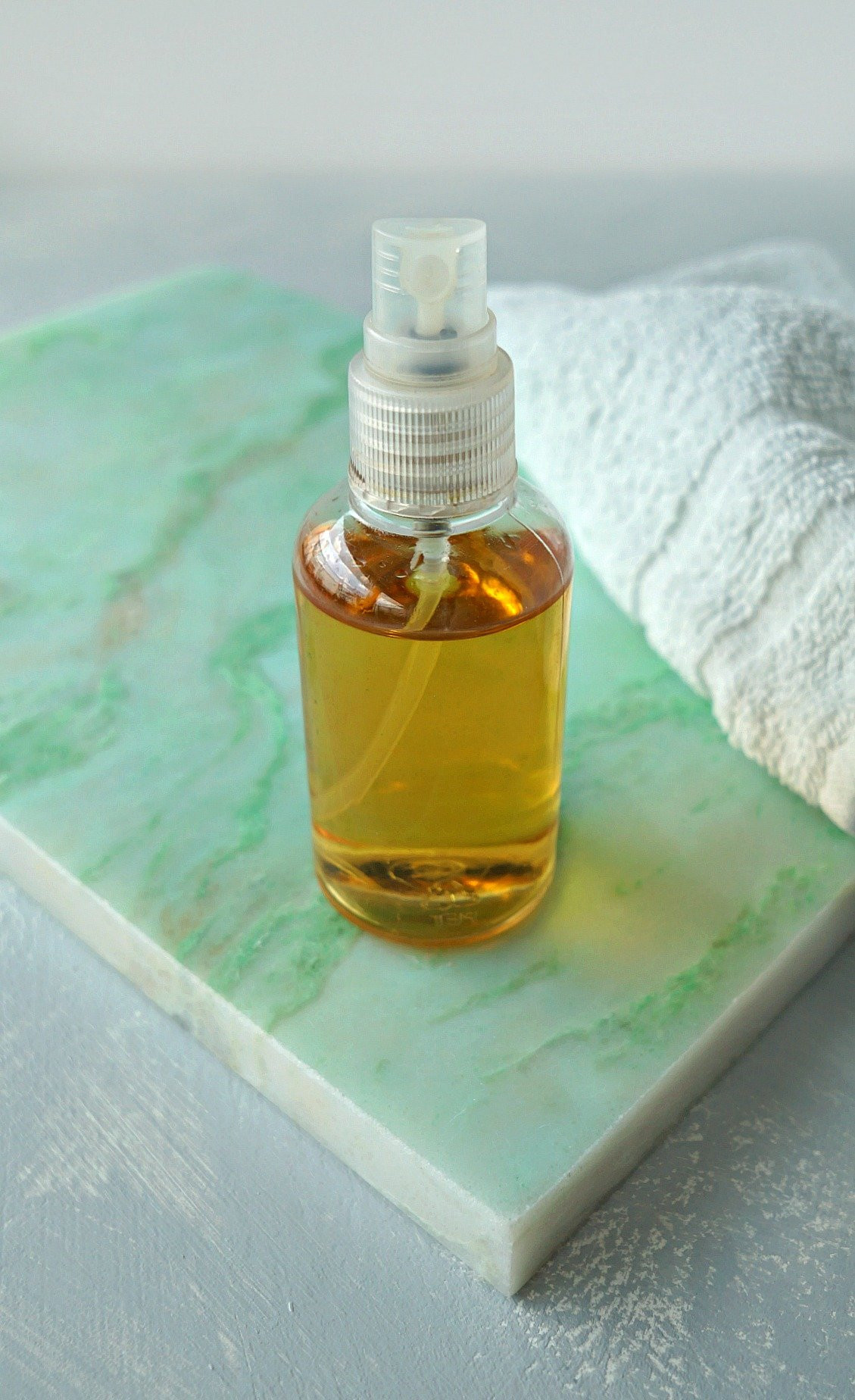 DIY Hair Toner With Vinegar
 DIY ACV Face toner Is it worth the smell The Makeup Dummy