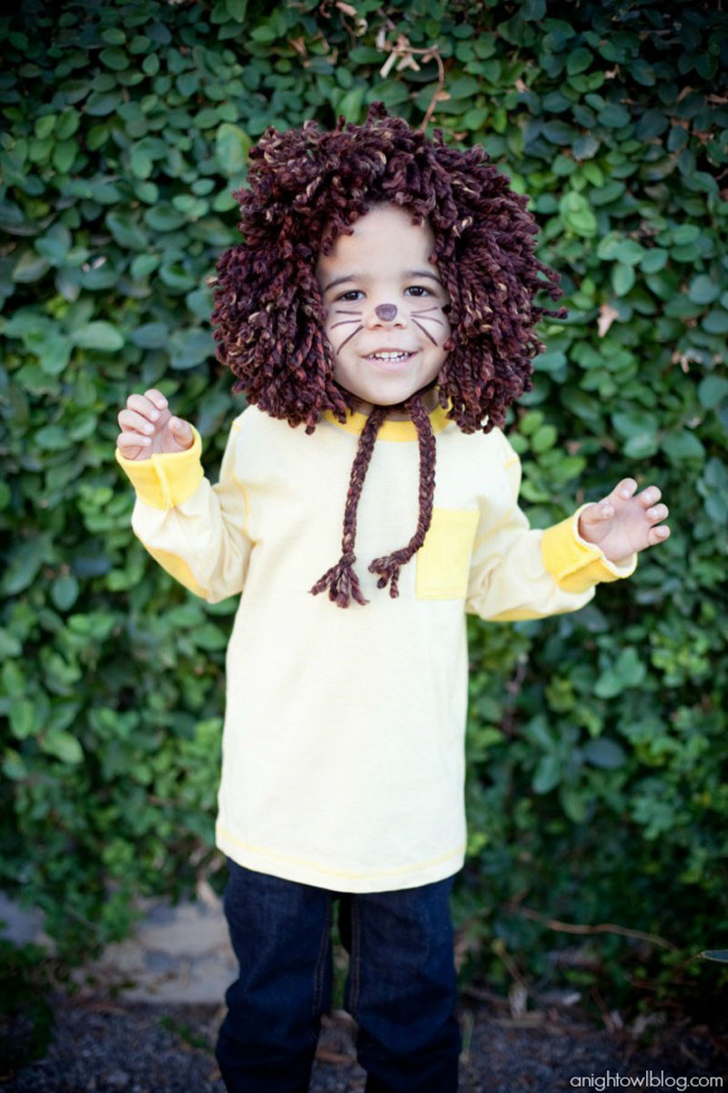 DIY Lion Costume For Toddler
 22 DIY Toddler Halloween Costumes