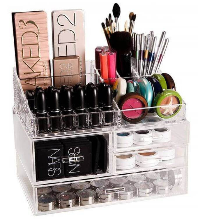 DIY Makeup Kit
 28 DIY Simple Makeup Room Ideas Organizer Storage and