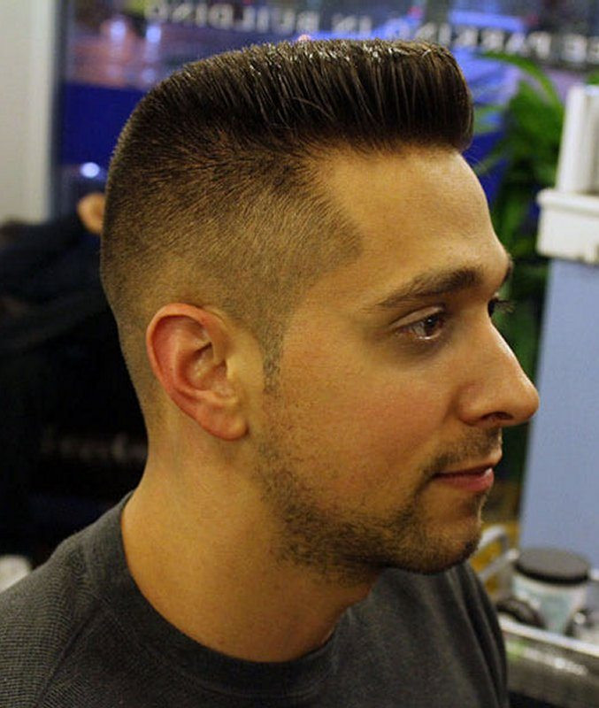 DIY Mens Haircut
 Top 6 DIY Easy Buzz Haircut Styles for Men Infographic