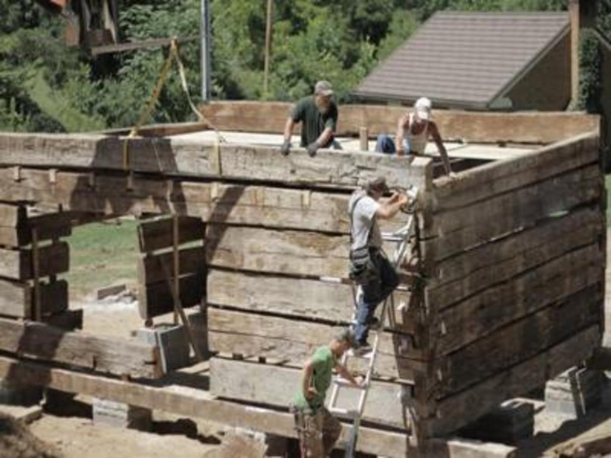 DIY Network Barnwood Builders
 DIY Renews Three Home Renovation Shows Broadcasting & Cable