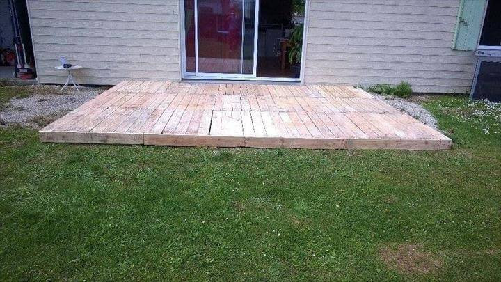 DIY Outdoor Flooring
 Reclaimed Pallet Deck Flooring