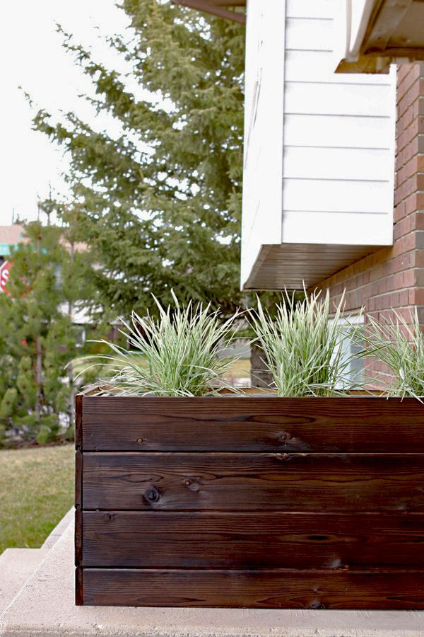 DIY Outdoor Planter Box
 How to Make a DIY Modern Planter Box for Under $40