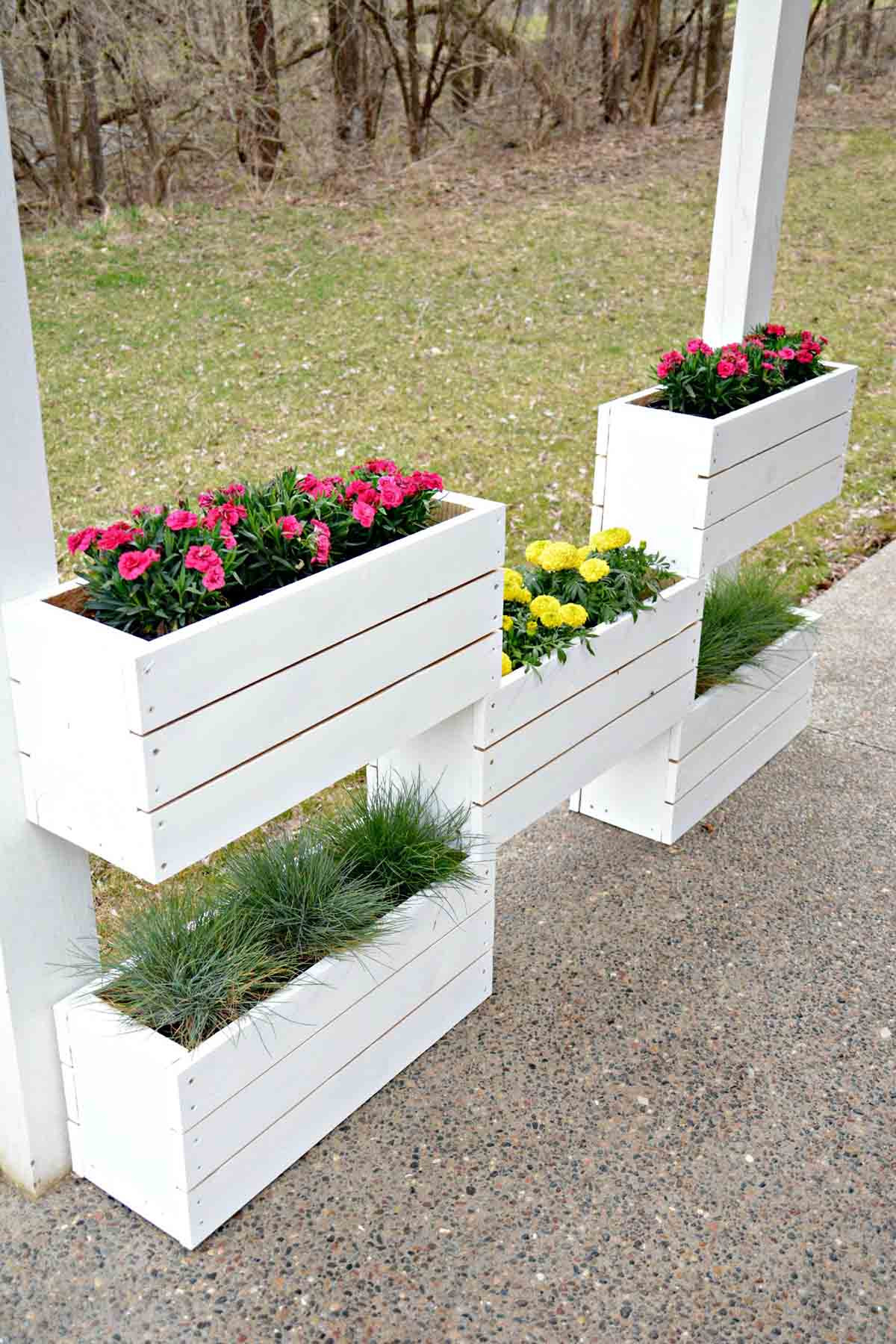 DIY Outdoor Planter Box
 32 Best DIY Pallet and Wood Planter Box Ideas and Designs