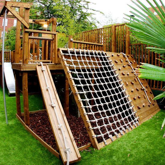 DIY Outdoor Playground
 21 Unbeliavably Amazing Treehouse Ideas that Will Inspire
