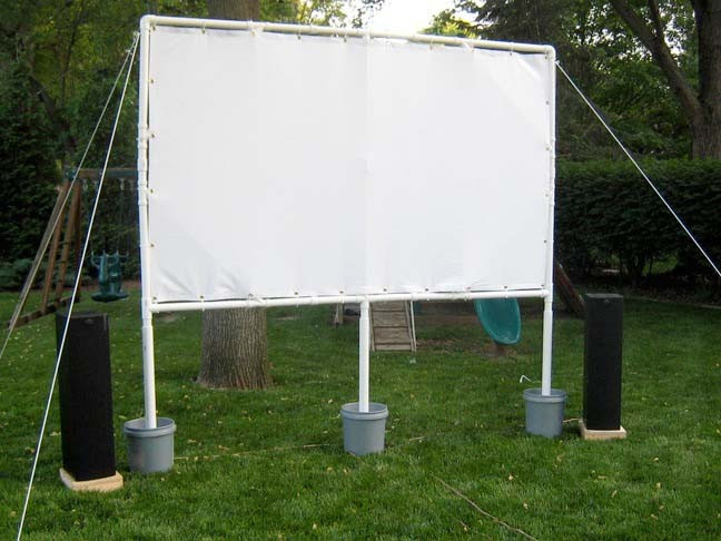 DIY Outdoor Projector
 Summer DIY Build A Backyard Theater