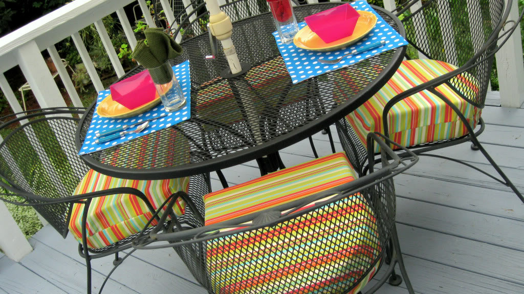 DIY Outdoor Seat Cushions
 DIY Home Staging Tips You Can Make Outdoor Cushions