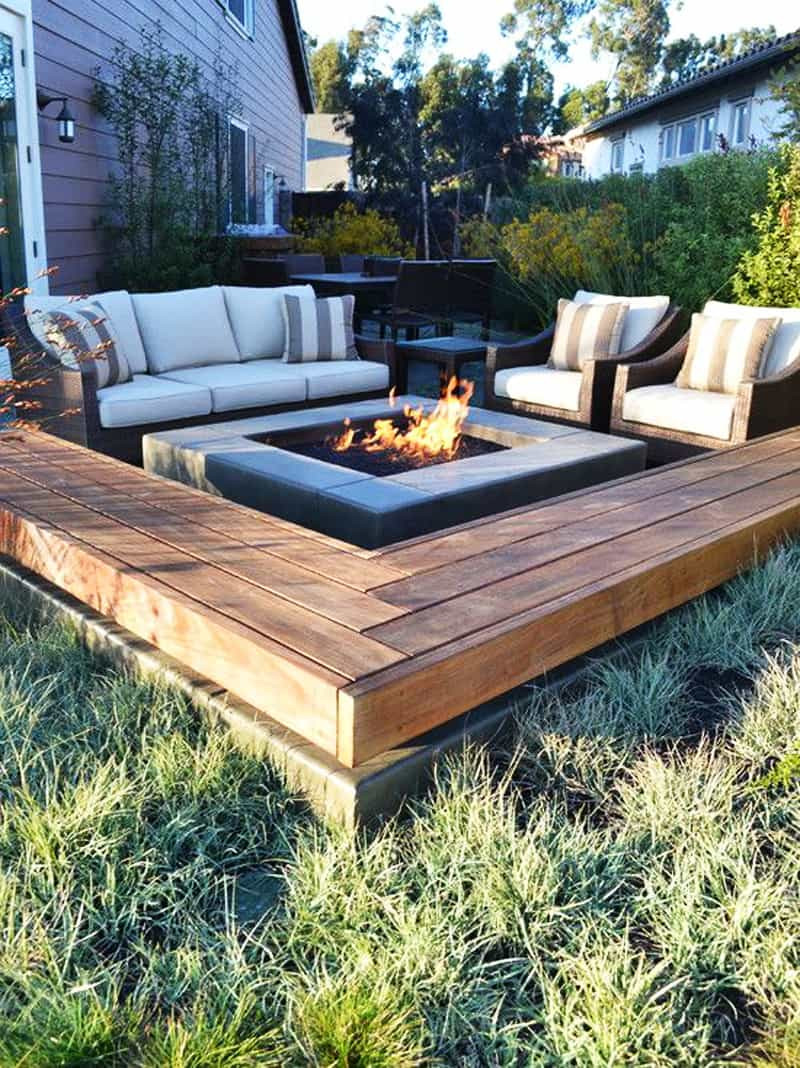 DIY Outdoor Seating Area
 Best Outdoor Fire Pit Ideas to Have the Ultimate Backyard