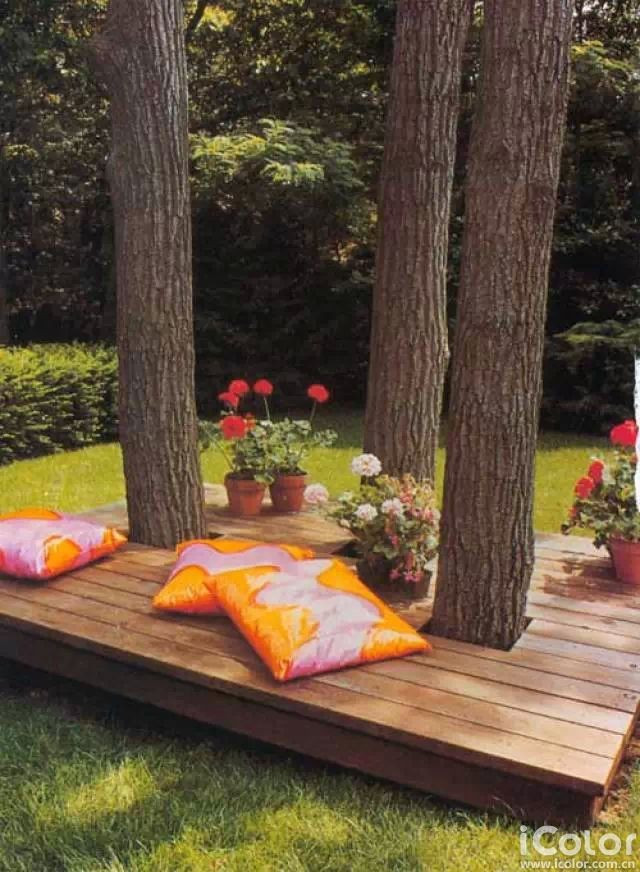 DIY Outdoor Seating Area
 25 Awesome Outside Seating Ideas You Can Make with