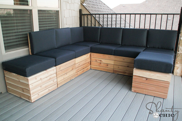DIY Outdoor Seating Area
 DIY Modular Outdoor Seating Shanty 2 Chic