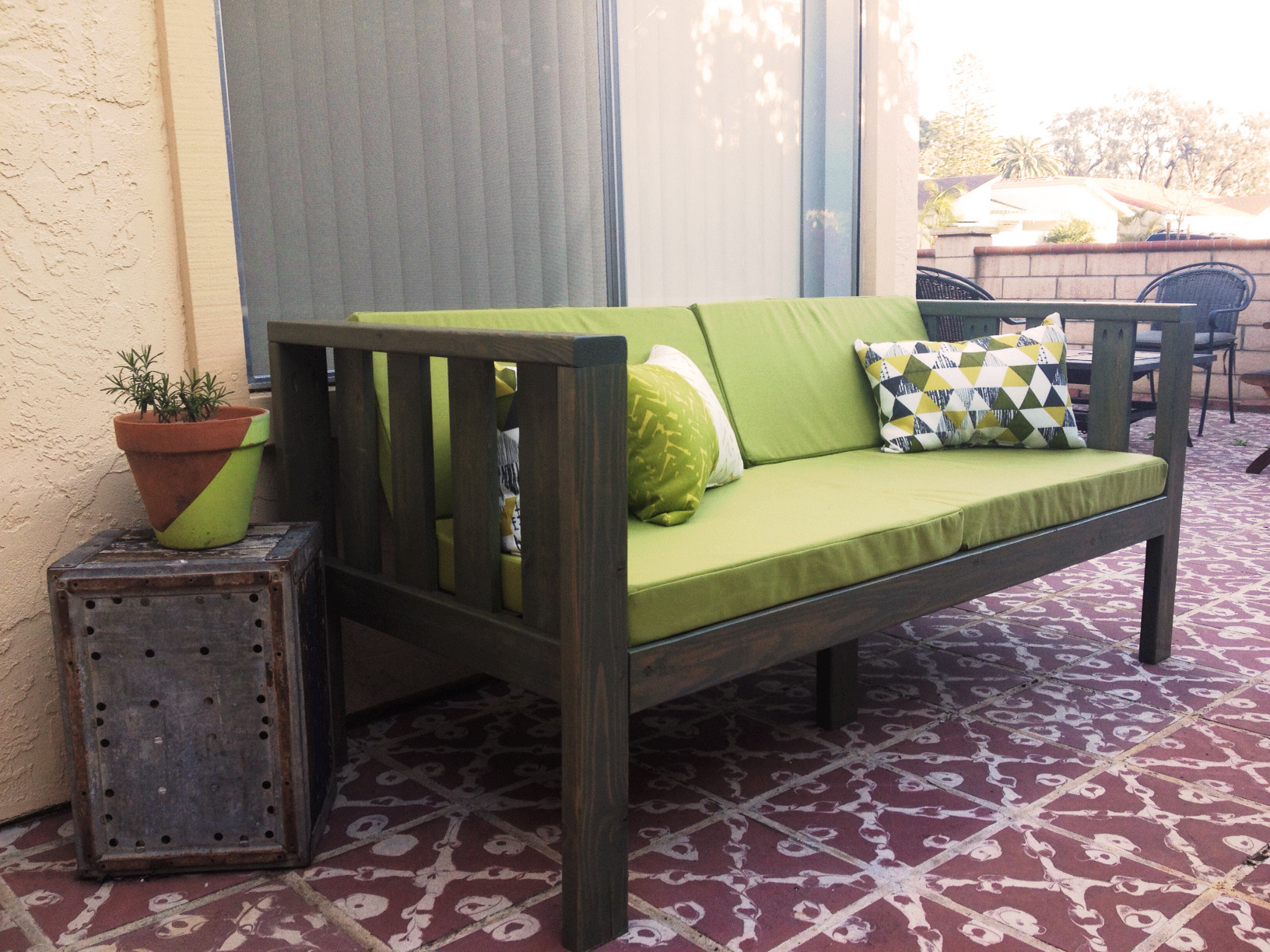 DIY Outdoor Sofa Cushions
 DIY Diy Patio Furniture Cushions PDF Download bun feet