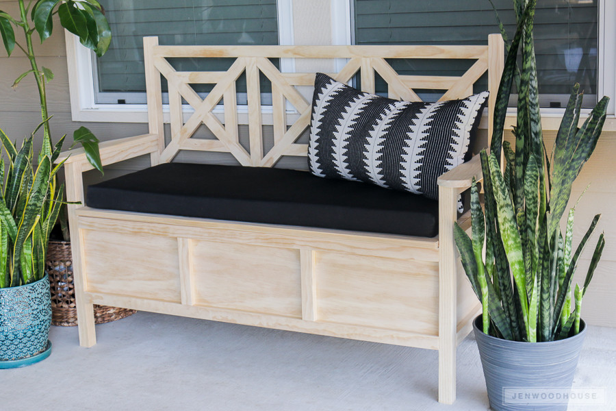 DIY Outdoor Storage Bench
 How To Build A DIY Outdoor Storage Bench