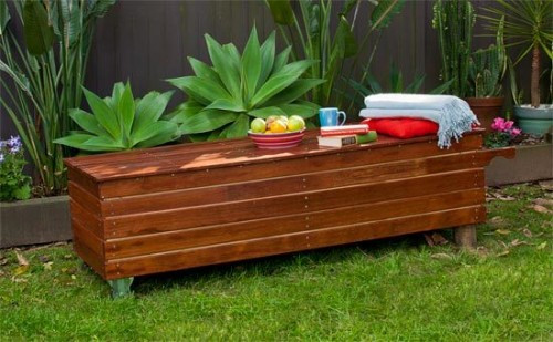 DIY Outdoor Storage Bench
 7 Functional And Cool DIY Outdoor Storage Benches