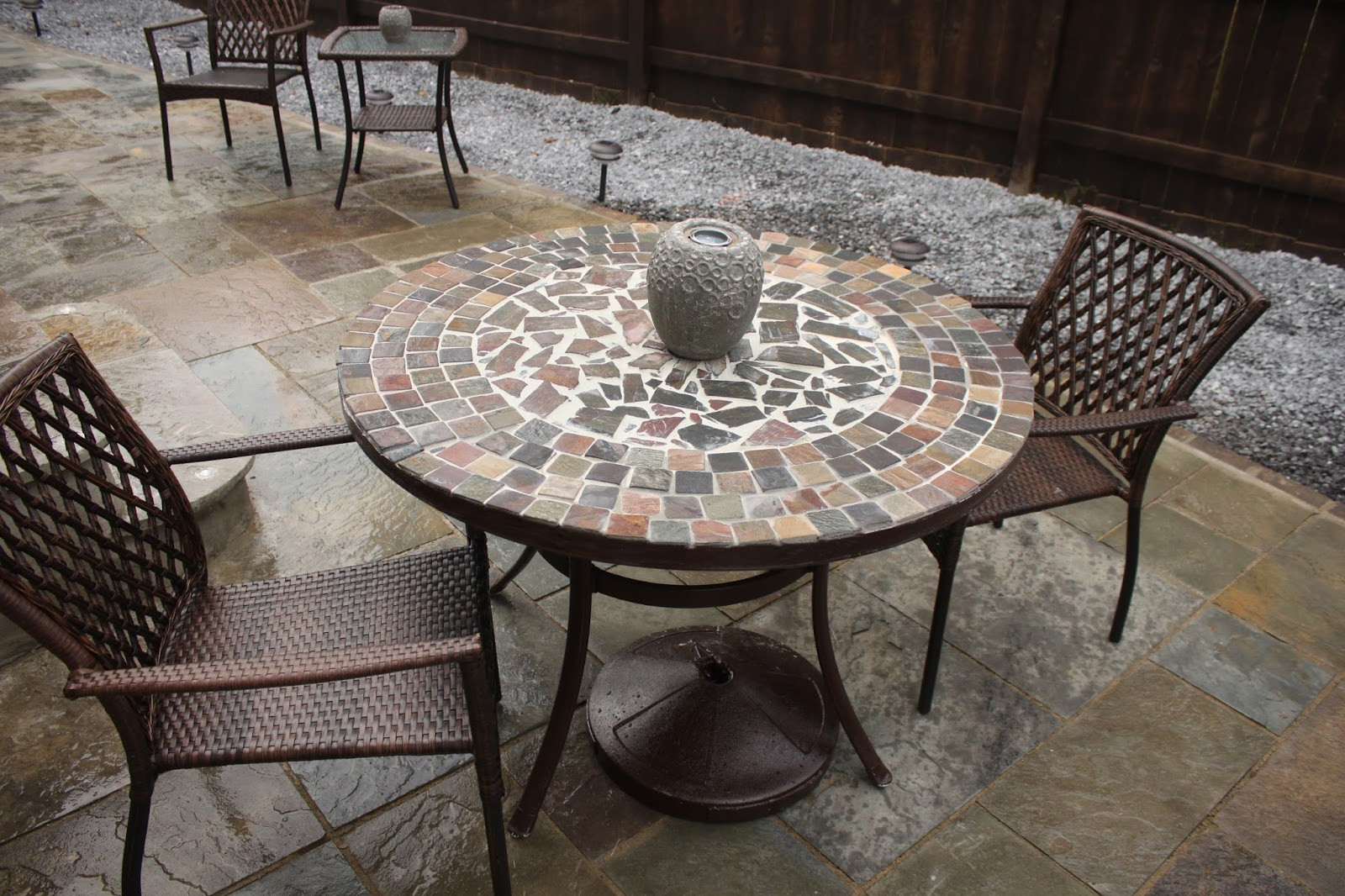 DIY Outdoor Tile Table
 DIY Stone Table Beaute39 J39adore Outdoor Tree Stump Table