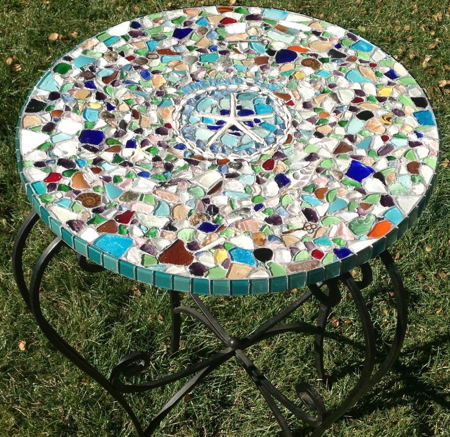 DIY Outdoor Tile Table
 DIY Outdoor Table Ideas for Garden Improvement