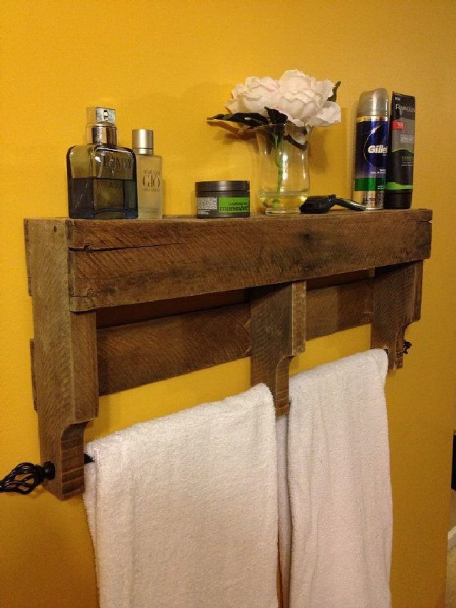 DIY Pallet Towel Rack
 DIY Pallet Towel Rack with Shelf