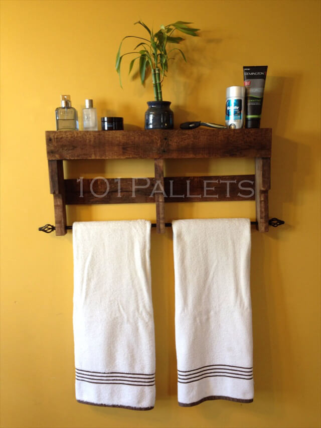 DIY Pallet Towel Rack
 Pallet Towel Rack for Bathroom – 101 Pallets