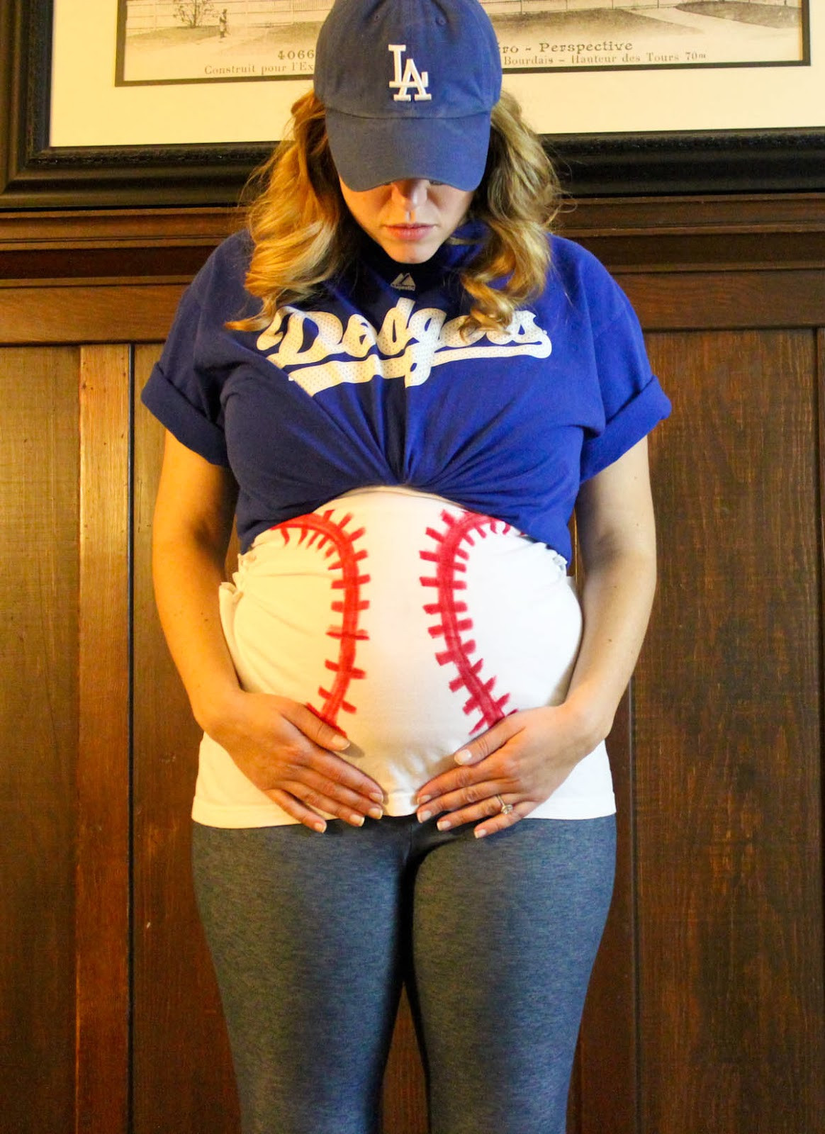 DIY Pregnancy Costume
 From Dahlias to Doxies DIY Pregnant Baseball and Umpire