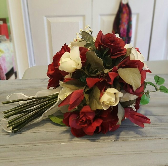DIY Silk Wedding Bouquet
 DIY Silk Flower Wedding Bouquet