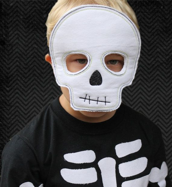 DIY Skull Mask
 Halloween Spooktacular Blow Out ITH Skeleton Mask by
