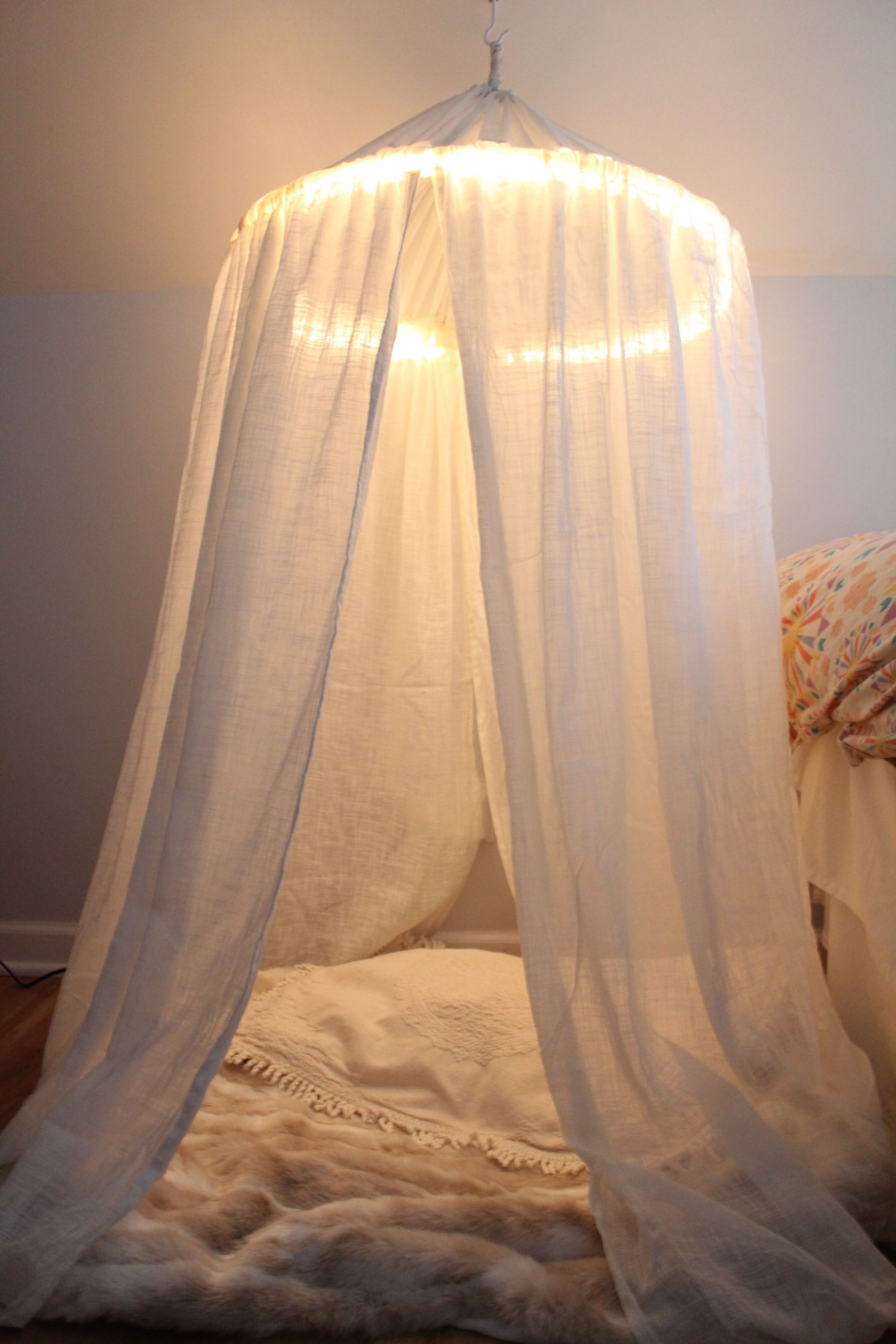 DIY Toddler Bed Tent
 12 DIY Canopy Beds That Will Make Your Bedroom Feel Like a