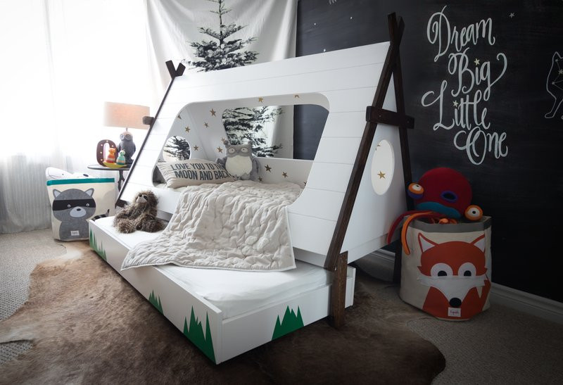 DIY Toddler Tent
 DIY Toddler Bed in Shape of a Tent – Kids TeePee Trundle