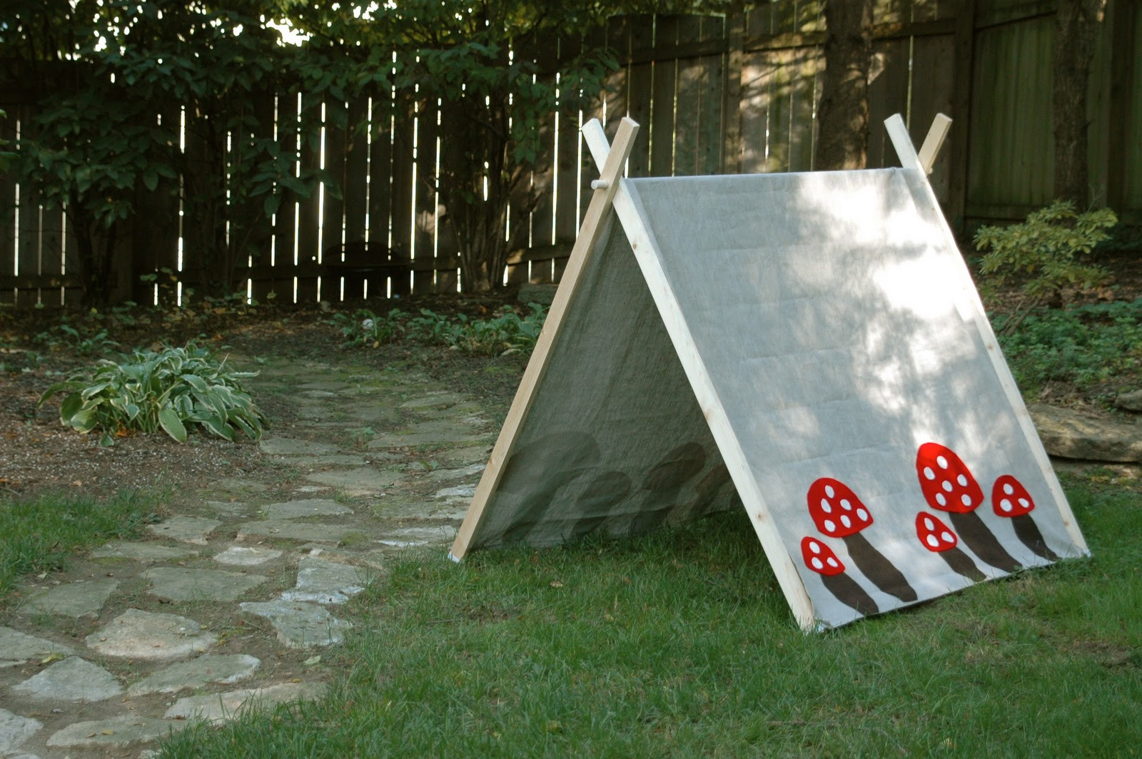 DIY Toddler Tent
 NINE SIXTEEN Handmade Children s Tent DIY