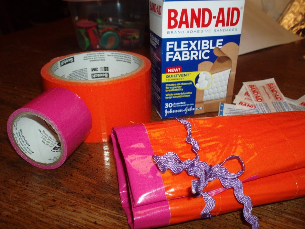 DIY Travel First Aid Kit
 Duct Tape Mini First Aid Kit Roll Craft Tutorial DIY