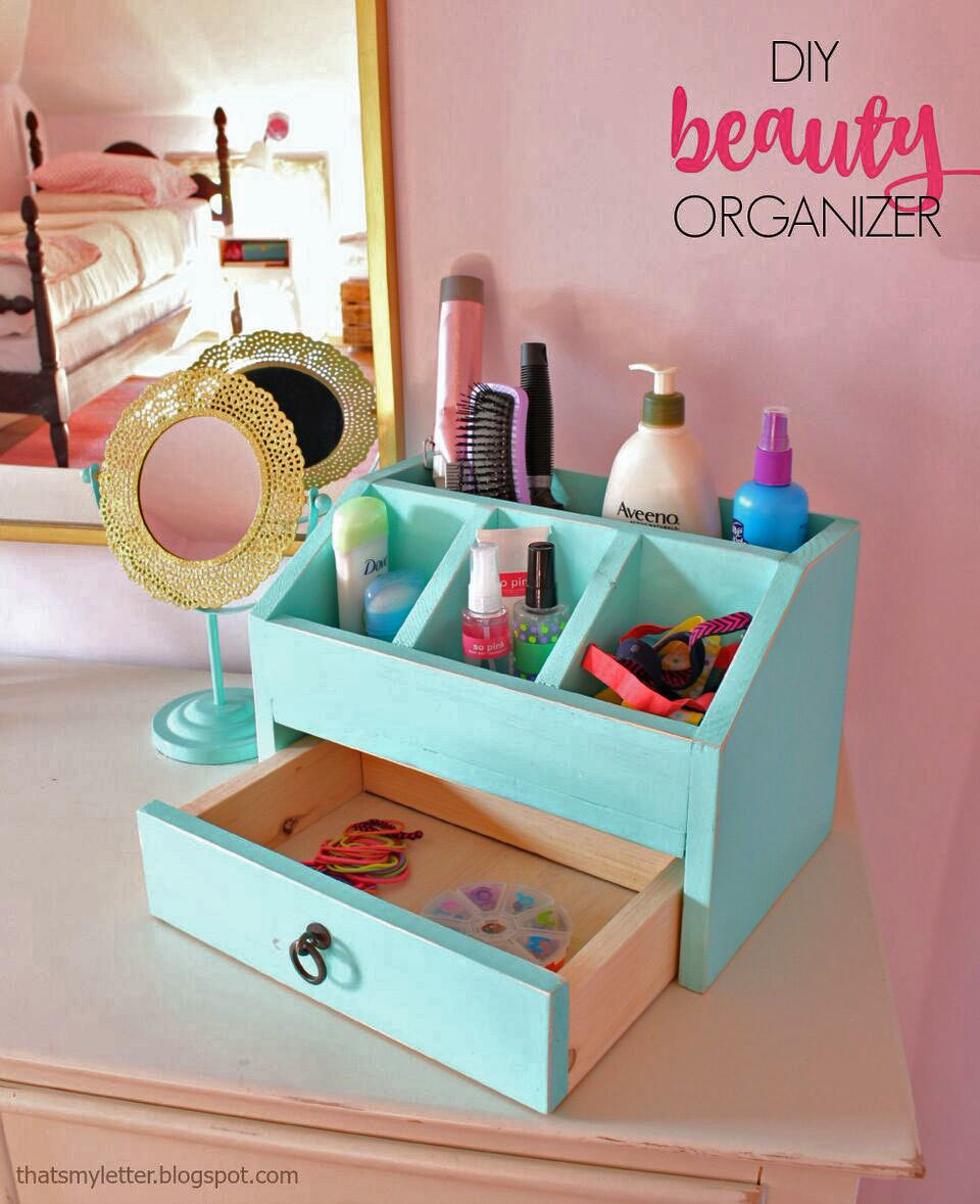 DIY Vanity Organizer
 Desktop fice or Vanity Beauty Organizer