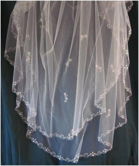 Diy Wedding Veils
 Handcrafted Hitching Post Down To The Wire DIY