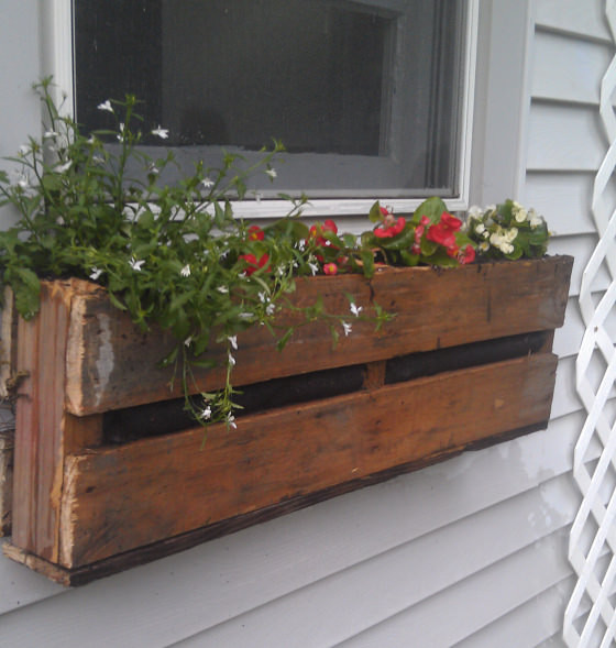 DIY Window Flower Boxes
 DIY Window Box Projects • The Bud Decorator