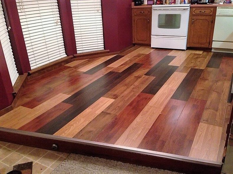 DIY Wood Floor
 Creative Home Flooring Ideas with Reused Pallets