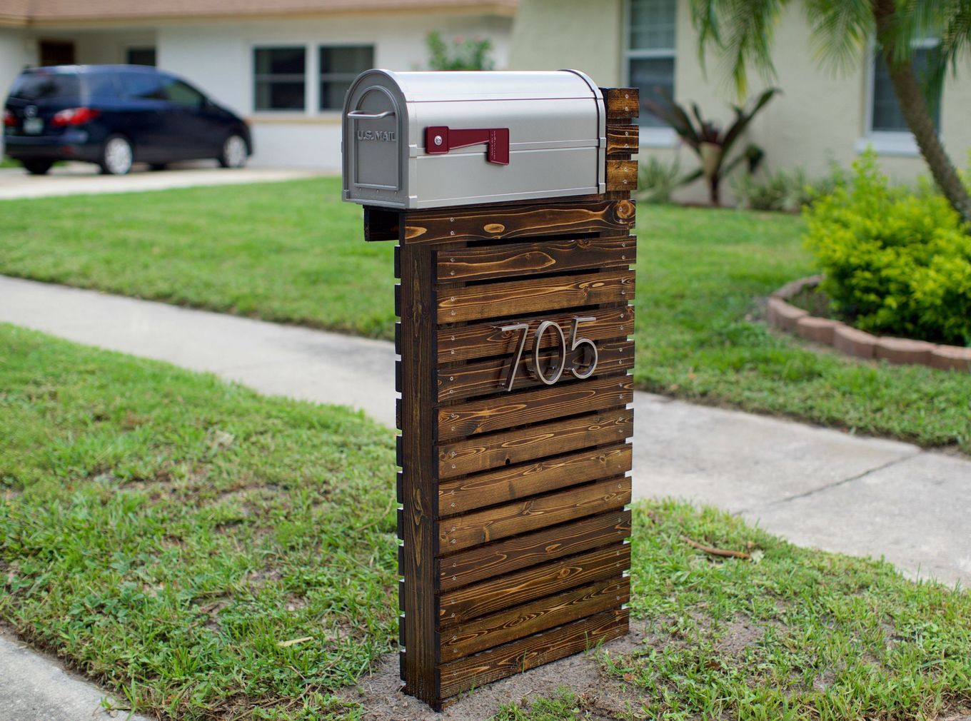 DIY Wood Mailbox
 DIY Mailbox