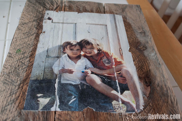 DIY Wood Photo Transfer
 5 DIY Pallet Projects to Brighten Up Your Home The