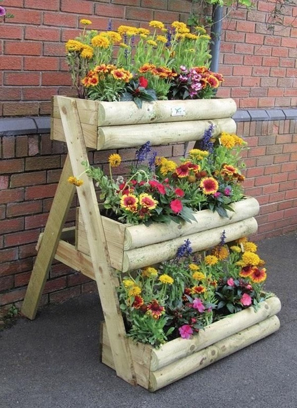 DIY Wooden Flower Boxes
 25 DIY Wood Planter Box Designs For Your Garden