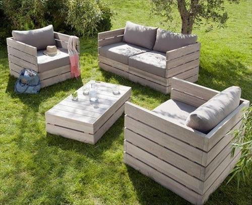 DIY Wooden Outdoor Furniture
 12 Amazing DIY Pallet Outdoor Furniture Ideas
