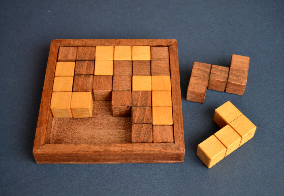 DIY Wooden Puzzles
 cube