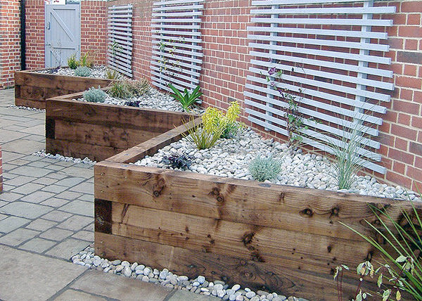 DIY Wooden Retaining Wall
 DIY Garden Retaining Walls