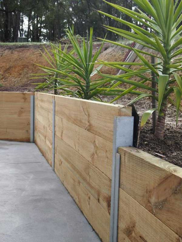 DIY Wooden Retaining Wall
 20 Inspiring Tips for Building a DIY Retaining Wall