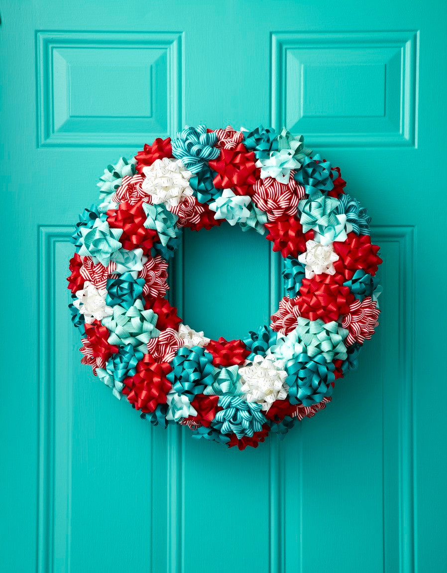 DIY Wreath Christmas
 40 DIY Christmas Wreath Ideas How To Make a Homemade