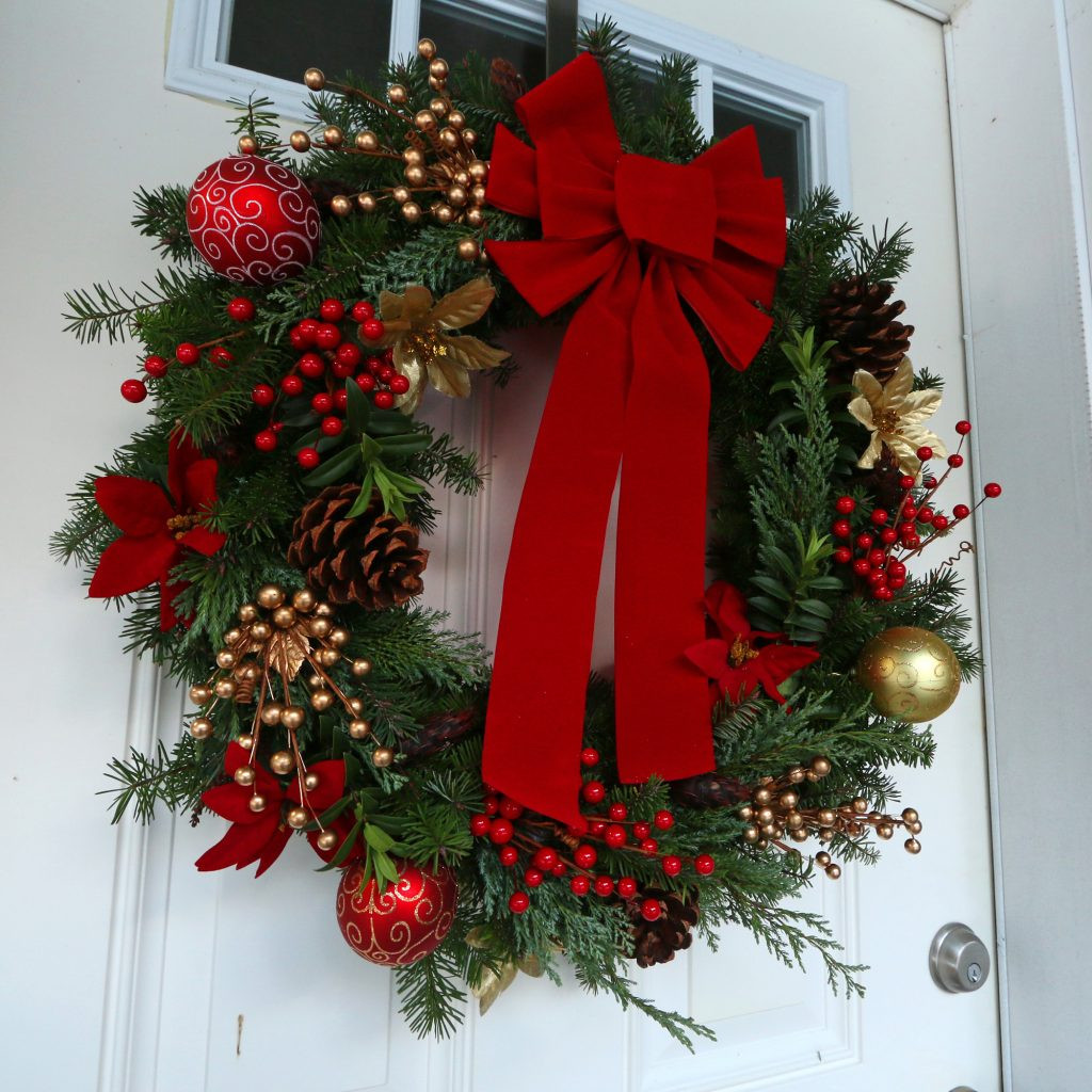 DIY Wreath Christmas
 How To Make a "Gourmet" Homemade Christmas Wreath & Simple