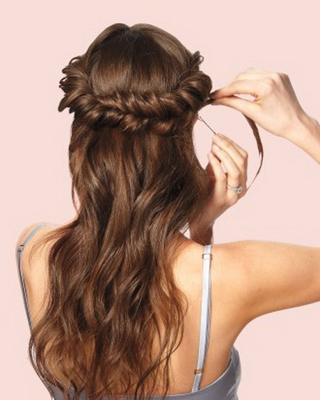 Do It Yourself Updo Hairstyle
 Easy do it yourself prom hairstyles