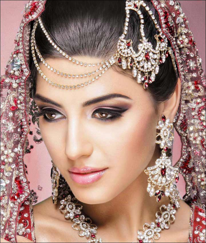 Dramatic Wedding Makeup
 8 Stunning Bridal Makeup Looks To Try This Wedding Season