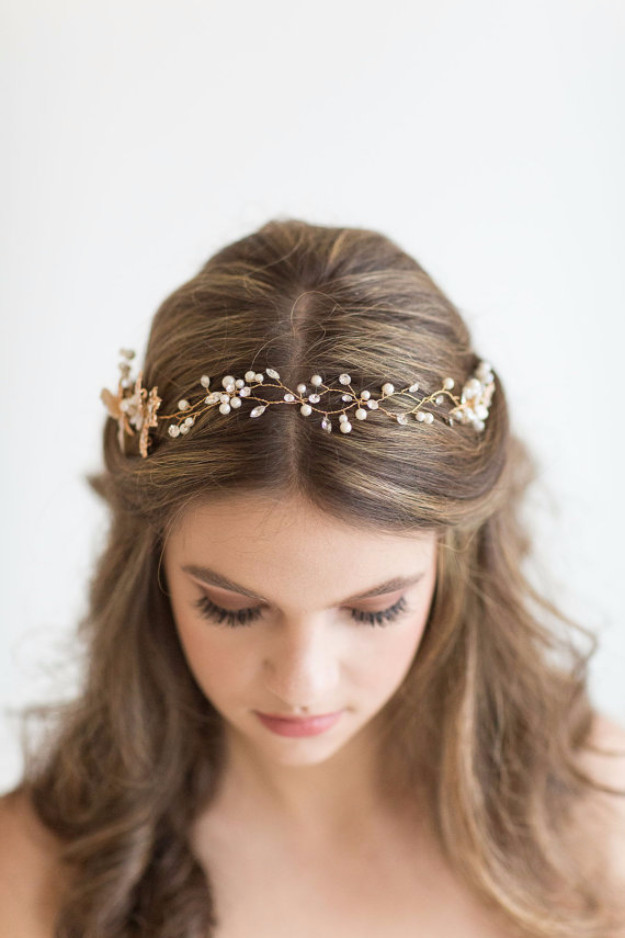 Easy Hairstyles For Bridesmaids
 24 Beautiful Bridesmaid Hairstyles For Any Wedding The