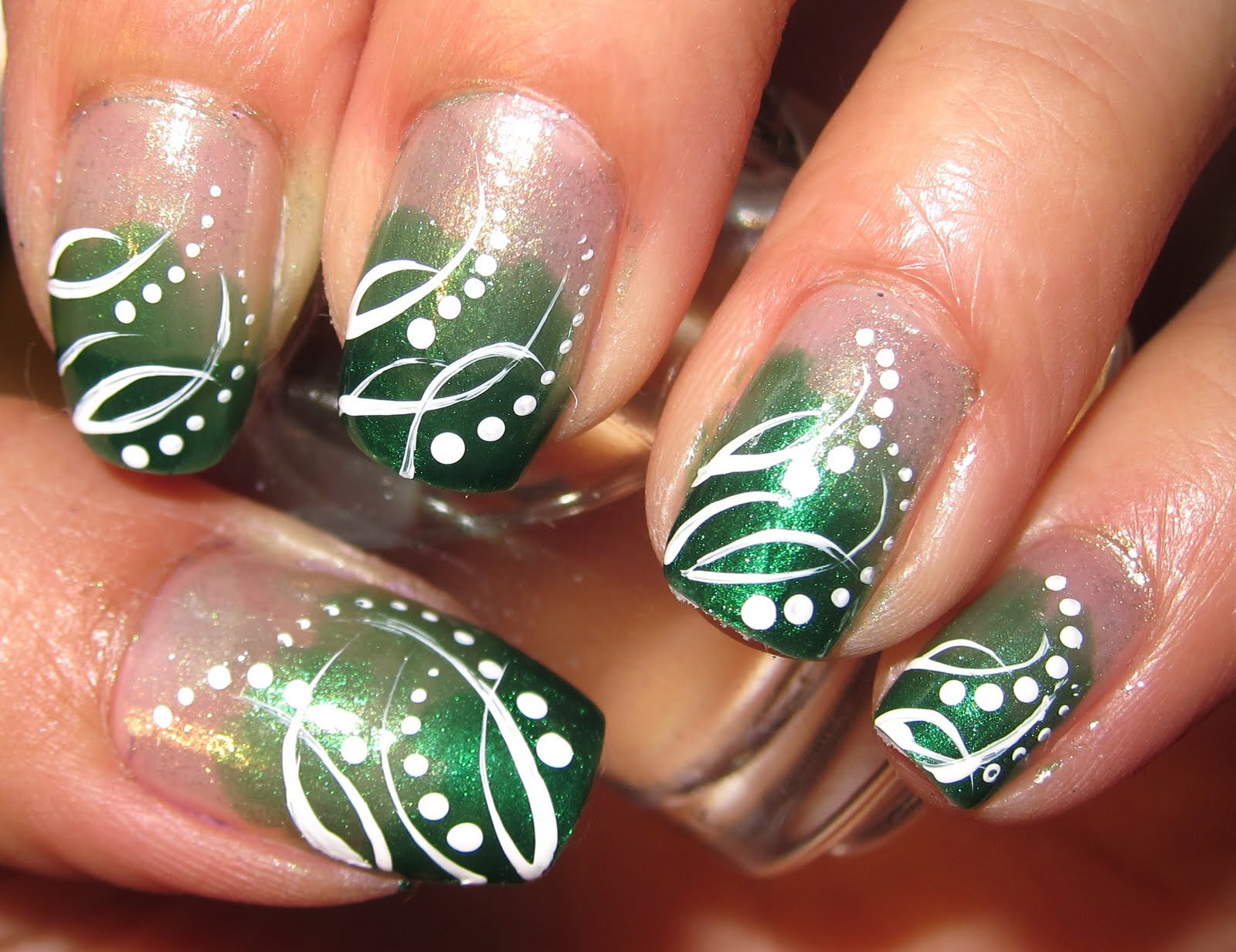 Easy Line Nail Designs
 anny simplichic Simple Green Gra nt Nails with the