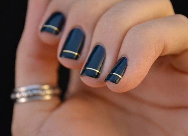 Easy Line Nail Designs
 Simple Black Nail Art With Gold ring Nail Art Design