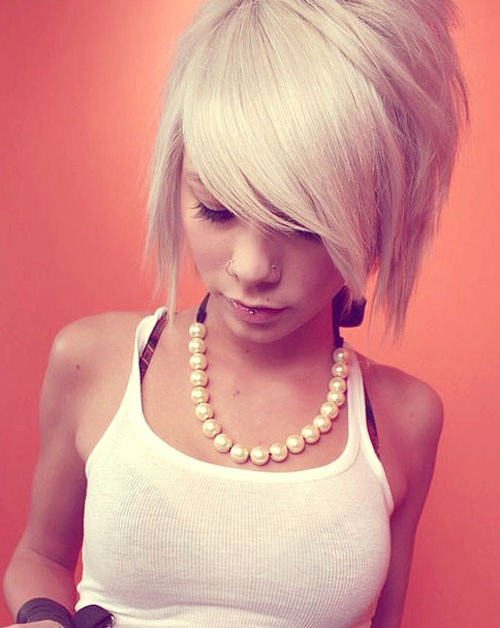 Edgy Bob Haircuts
 40 Short Haircuts for Girls with Added Oomph