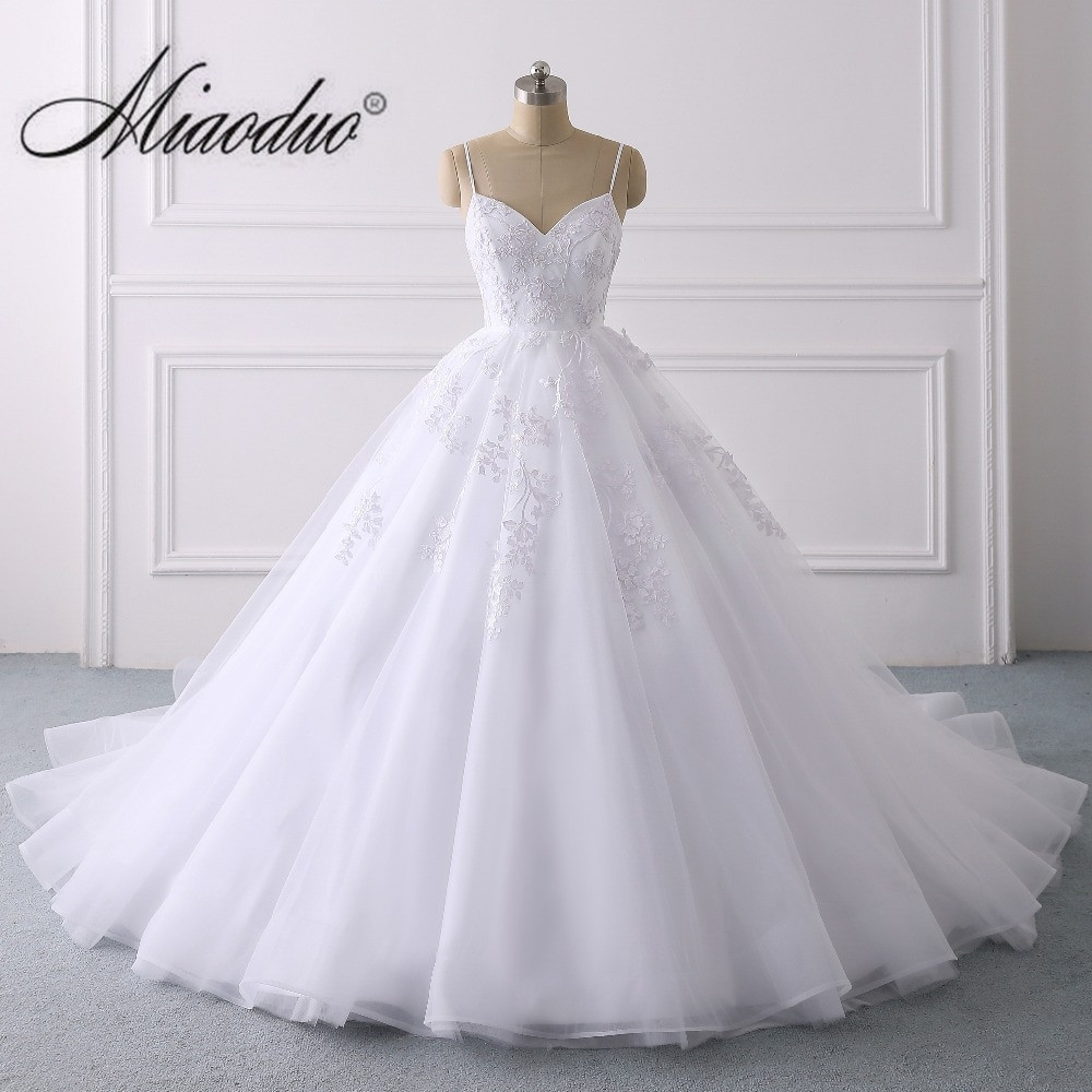 Elegant Wedding Gown
 Elegant Lace Applique Ball Gown Wedding Dress 2019 y